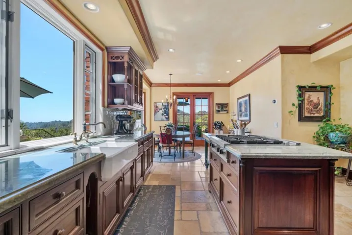 5042 Wildberry Lane, Soquel, California 95073
