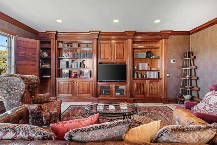 5042 Wildberry Lane, Soquel, California 95073