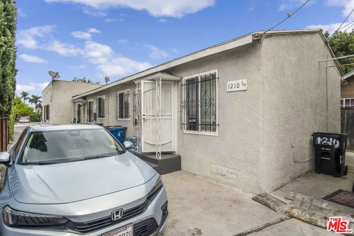 1210 E 68th Street, Los Angeles, California 90001