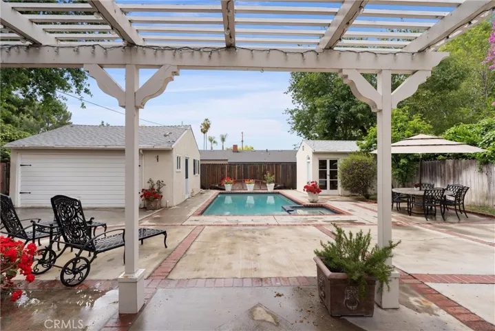 23219 Canzonet Street, Woodland Hills, California 91367