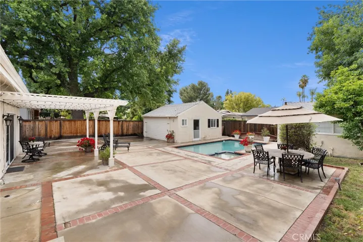 23219 Canzonet Street, Woodland Hills, California 91367