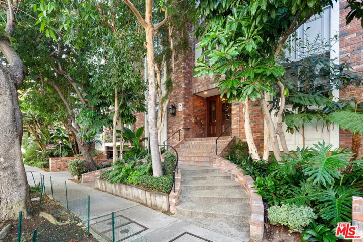 1375 Kelton Avenue 405, Los Angeles, California 90024