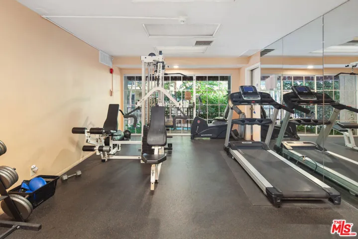 1375 Kelton Avenue 405, Los Angeles, California 90024
