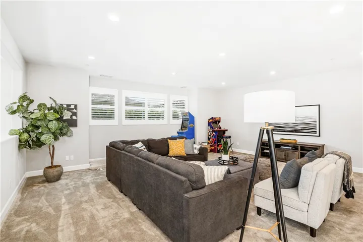 22171 Long Trot Drive, Escondido, California 92029