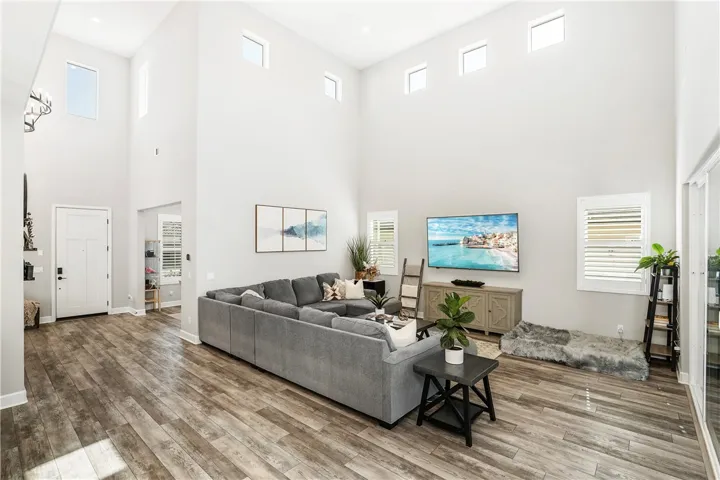 22171 Long Trot Drive, Escondido, California 92029