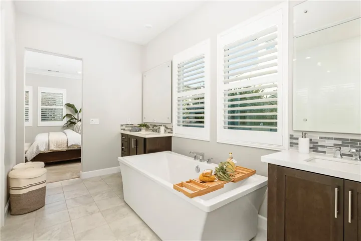 22171 Long Trot Drive, Escondido, California 92029