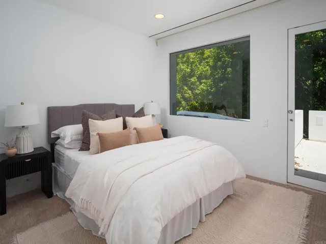 14821 Calle Montelibano, Rancho Santa Fe, California 92067