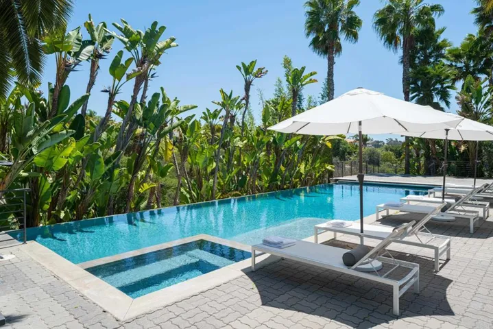 14821 Calle Montelibano, Rancho Santa Fe, California 92067