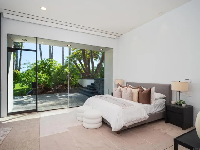 14821 Calle Montelibano, Rancho Santa Fe, California 92067