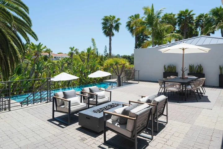 14821 Calle Montelibano, Rancho Santa Fe, California 92067