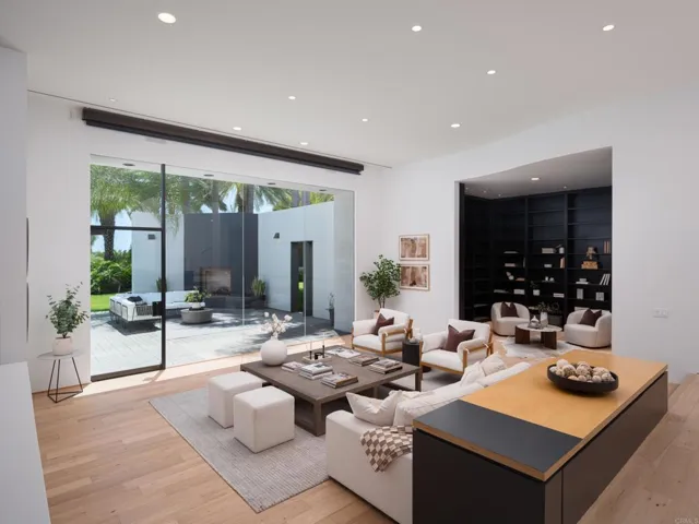 14821 Calle Montelibano, Rancho Santa Fe, California 92067