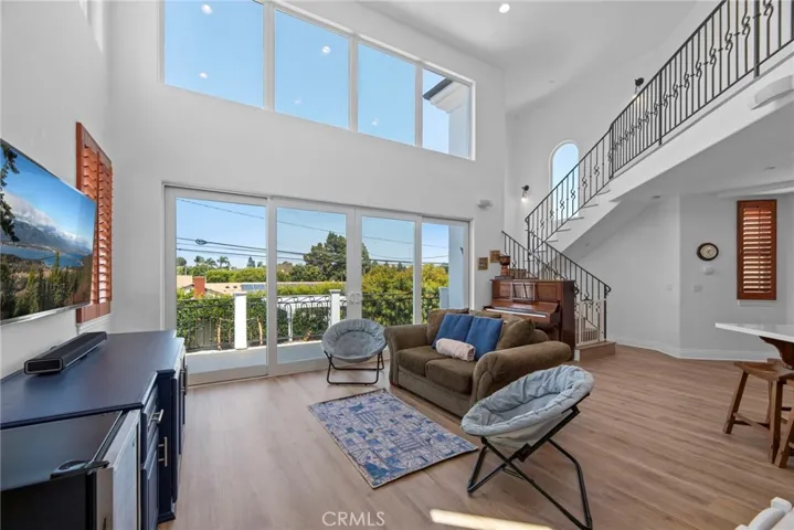 727 Avenue A, Redondo Beach, California 90277