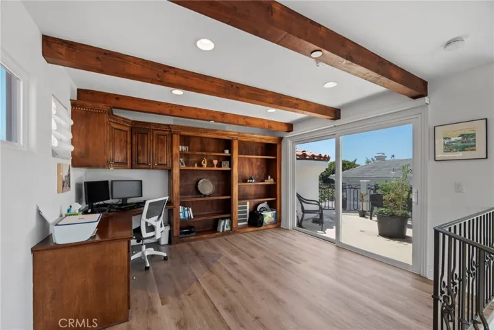 727 Avenue A, Redondo Beach, California 90277