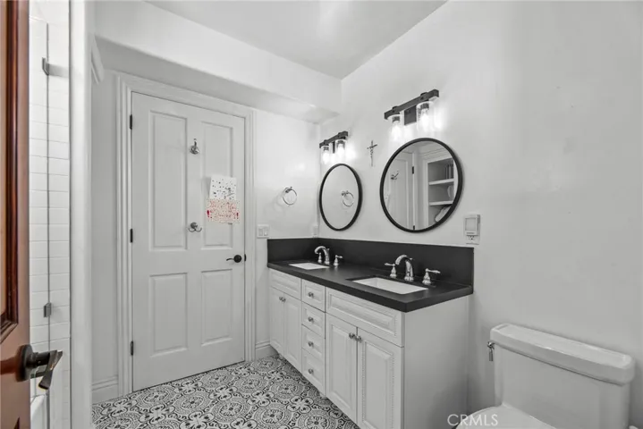 727 Avenue A, Redondo Beach, California 90277
