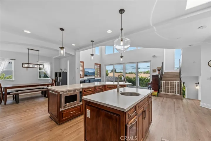 727 Avenue A, Redondo Beach, California 90277