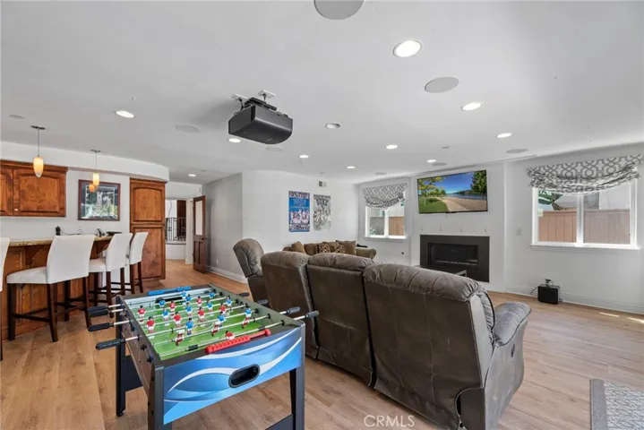 727 Avenue A, Redondo Beach, California 90277