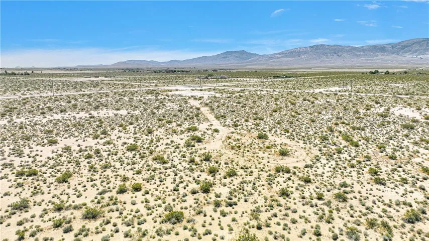 11350 Camp Rock Road, Lucerne Valley, California 92356