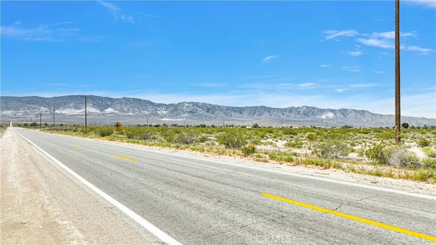 11350 Camp Rock Road, Lucerne Valley, California 92356