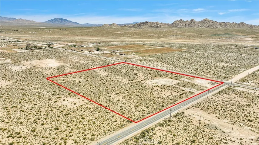 11350 Camp Rock Road, Lucerne Valley, California 92356