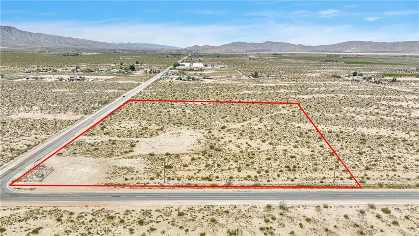 11350 Camp Rock Road, Lucerne Valley, California 92356