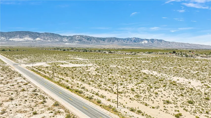 11350 Camp Rock Road, Lucerne Valley, California 92356