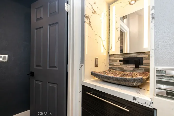 Stone vessel sink