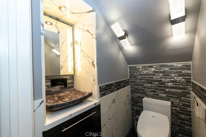 Powder room, tons of light