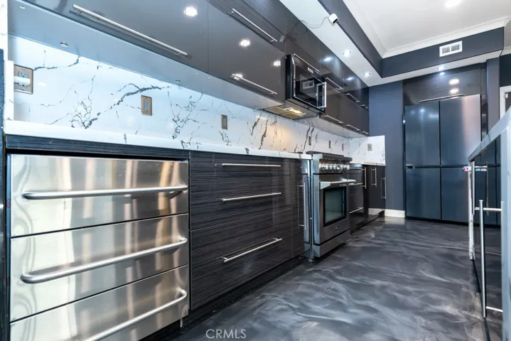 Drawer snack refrigerator