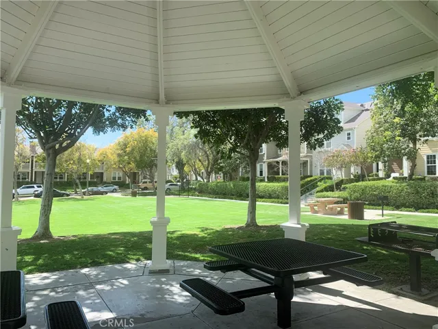 Community picnic area