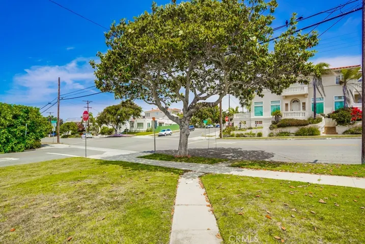 400 S Juanita, Redondo Beach, California 90277