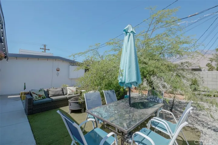 587 El Placer Road 4, Palm Springs, California 92264