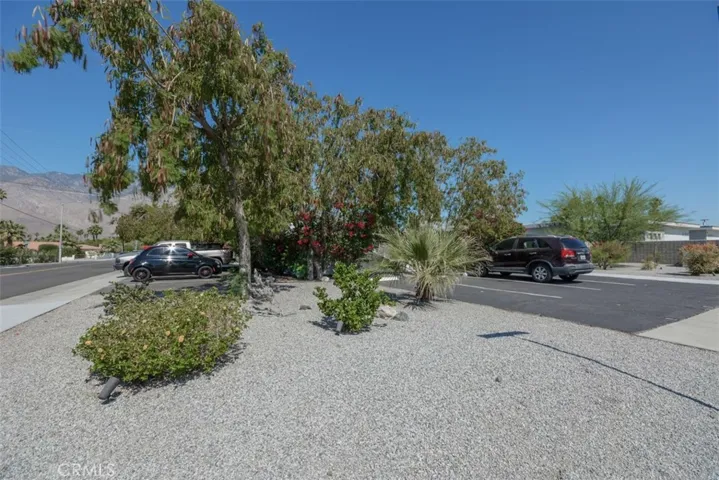 587 El Placer Road 4, Palm Springs, California 92264
