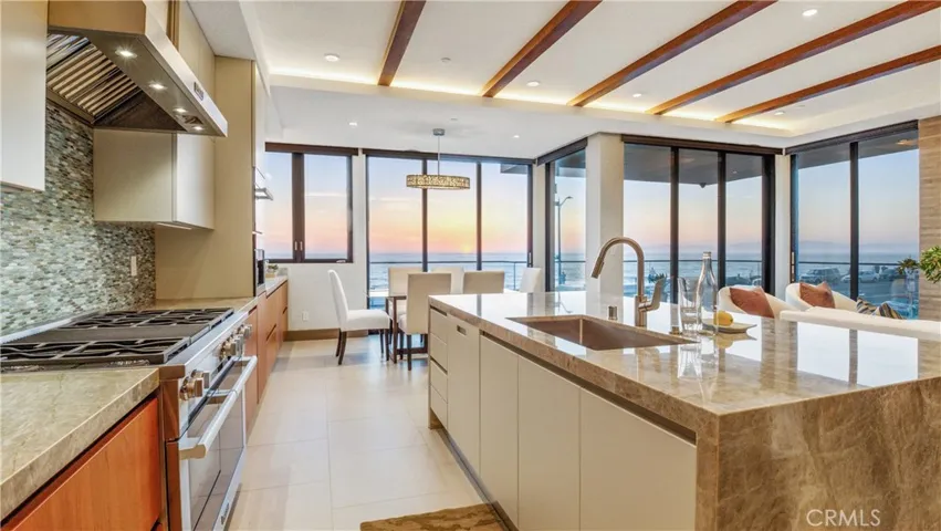 1000 Esplanade B, Redondo Beach, California 90277