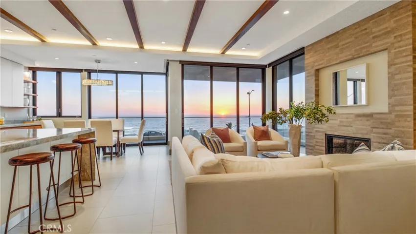 1000 Esplanade B, Redondo Beach, California 90277