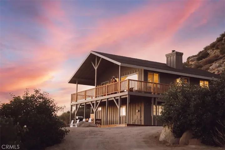5637 Minna Gombell Lane, Pioneertown, California 92268
