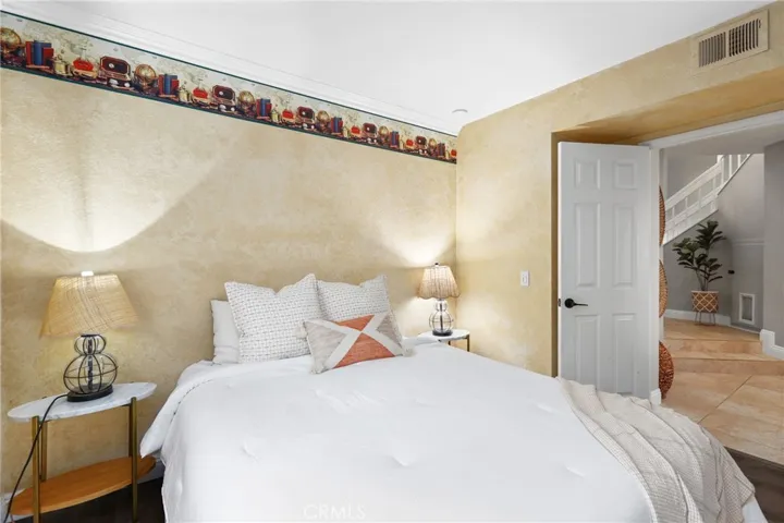 21201 Ponderosa, Mission Viejo, California 92692