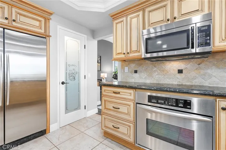 21201 Ponderosa, Mission Viejo, California 92692