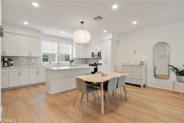 486 Carina Glen, Escondido, California 92025