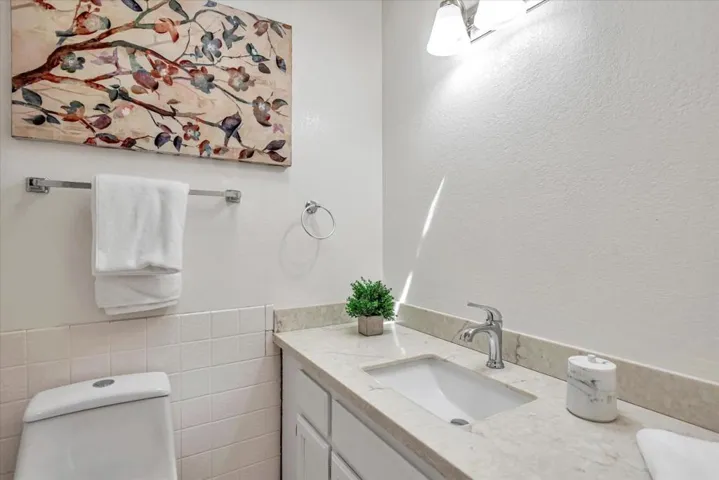 10 Cobblestone Square, Daly City, California 94014