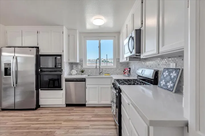 10 Cobblestone Square, Daly City, California 94014