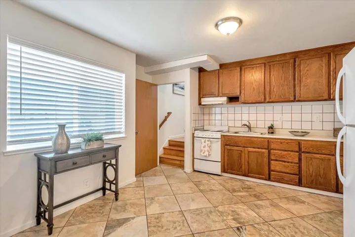 10 Cobblestone Square, Daly City, California 94014