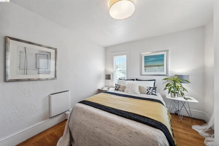 983 Arlington Ave, Oakland, California 94608