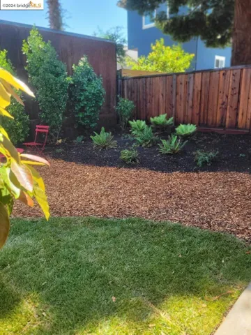 983 Arlington Ave, Oakland, California 94608