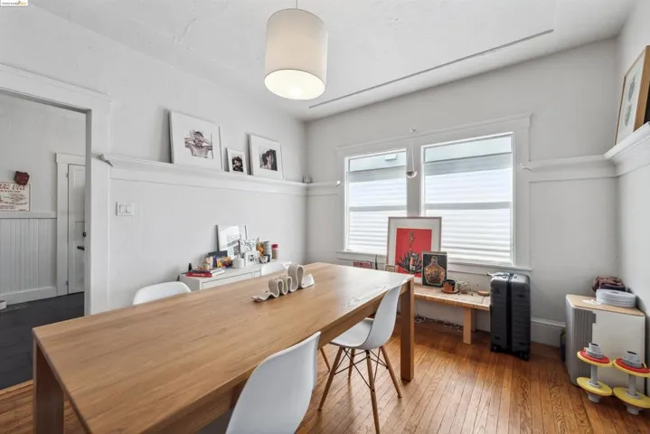 985 - Tenant Unit