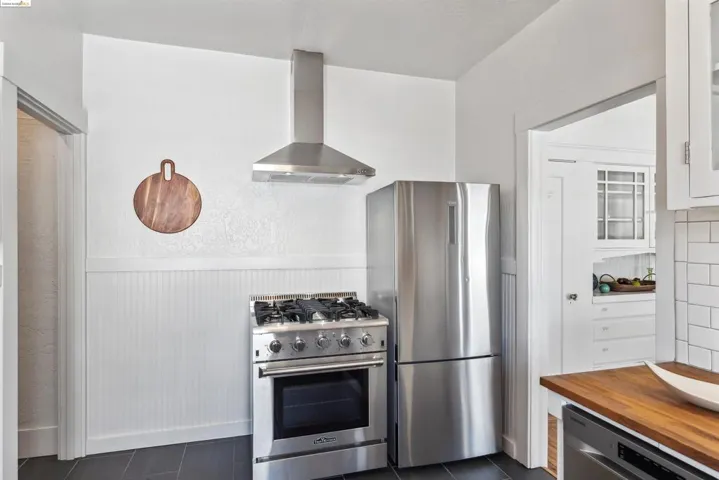 983 Arlington Ave, Oakland, California 94608