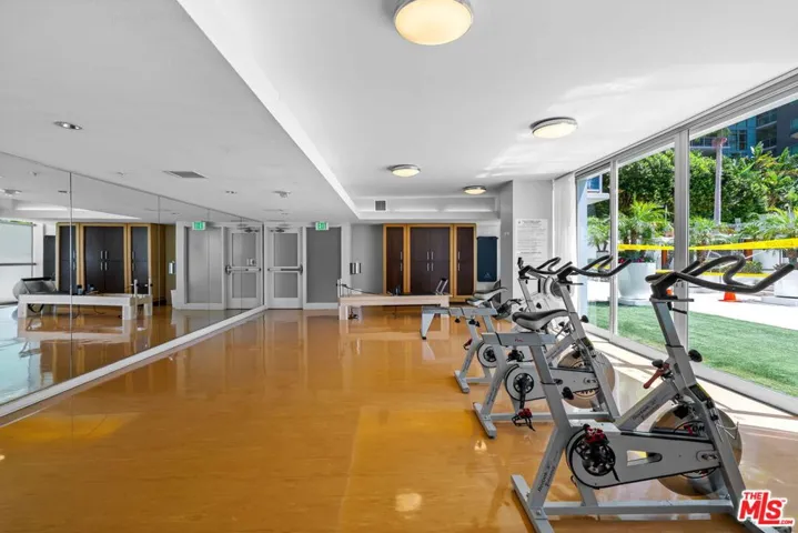 13700 Marina Pointe Drive 915, Marina Del Rey, California 90292