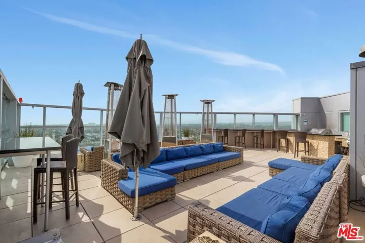 13700 Marina Pointe Drive 915, Marina Del Rey, California 90292