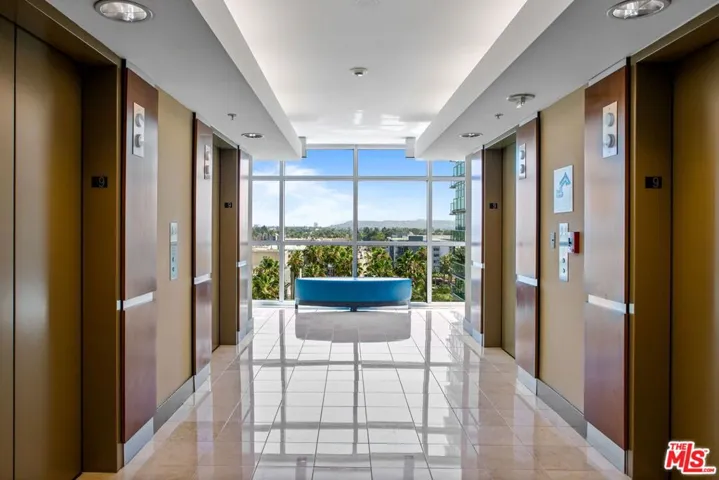 13700 Marina Pointe Drive 915, Marina Del Rey, California 90292