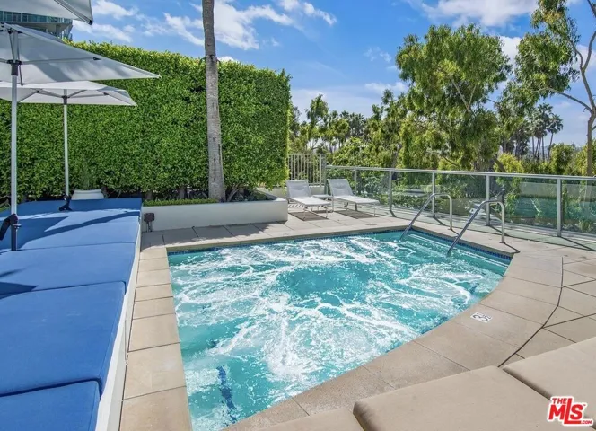 13700 Marina Pointe Drive 915, Marina Del Rey, California 90292