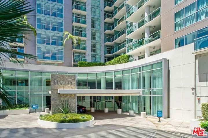 13700 Marina Pointe Drive 915, Marina Del Rey, California 90292